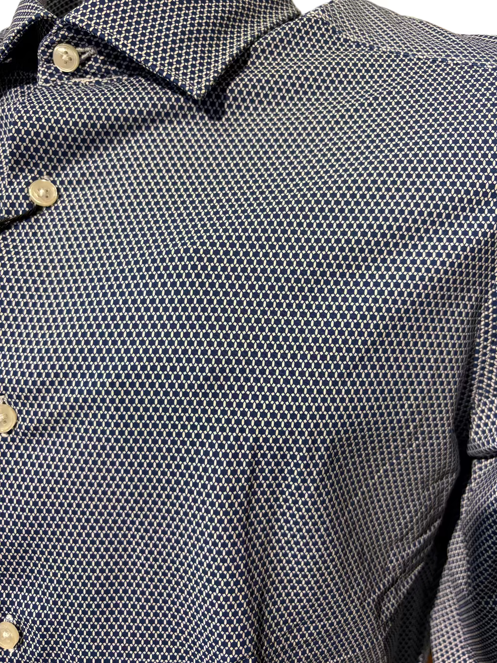 LESS WORRIES - STRETCH SHIRT